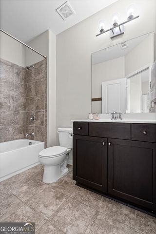 1782 Grand Oaks Drive, Woodstock, GA 30188