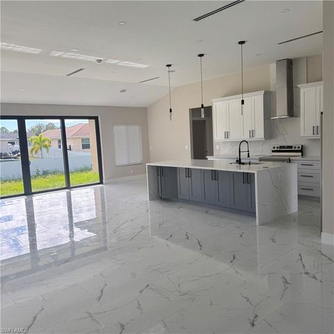 2805 24th ST W, Lehigh Acres, FL 33971