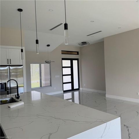 2805 24th ST W, Lehigh Acres, FL 33971