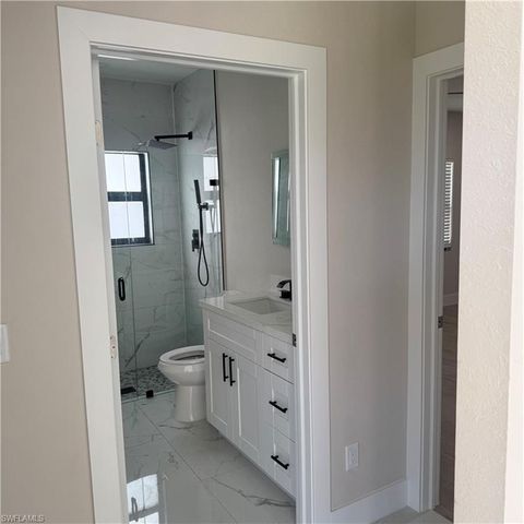 2805 24th ST W, Lehigh Acres, FL 33971