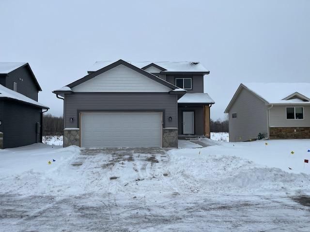 977 45th Avenue NE, Saint Cloud, MN 56304