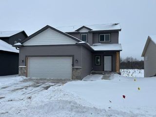 977 45th Avenue NE, Saint Cloud, MN 56304