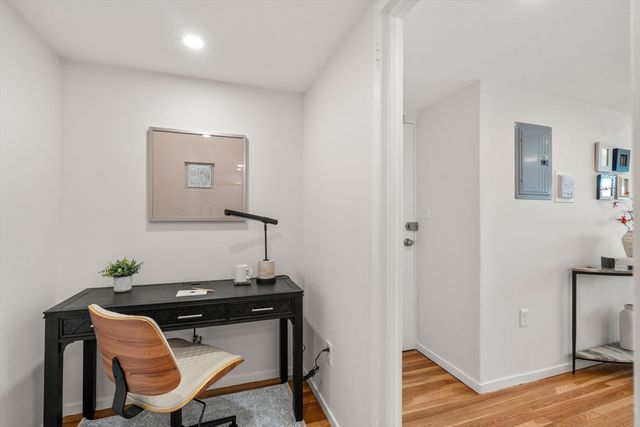 231 Coolidge Ave 405, Watertown, MA 02472