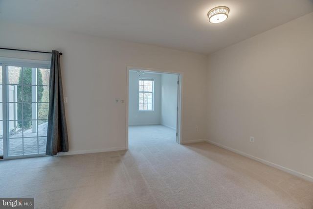 43289 MITCHAM SQ, Ashburn, VA 20148