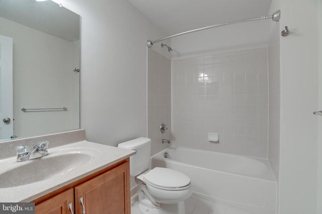 43289 MITCHAM SQ, Ashburn, VA 20148