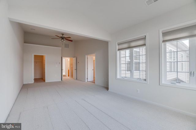 43289 MITCHAM SQ, Ashburn, VA 20148