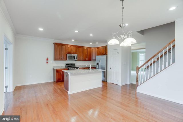 43289 MITCHAM SQ, Ashburn, VA 20148