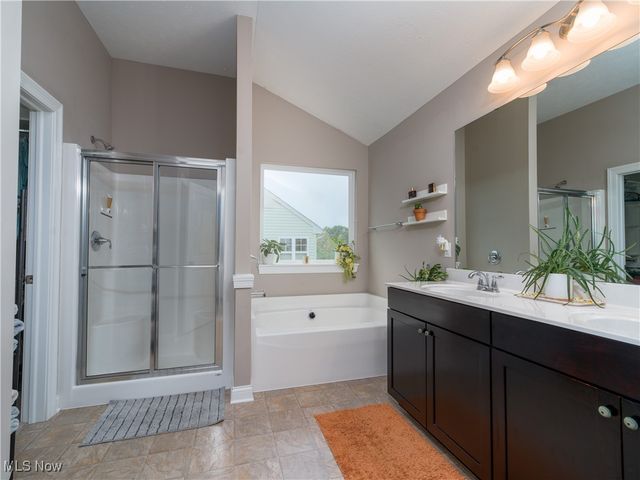 3704 Kenway Boulevard, Uniontown, OH 44685