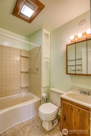 5906 Central Park Drive, Aberdeen, WA 98520