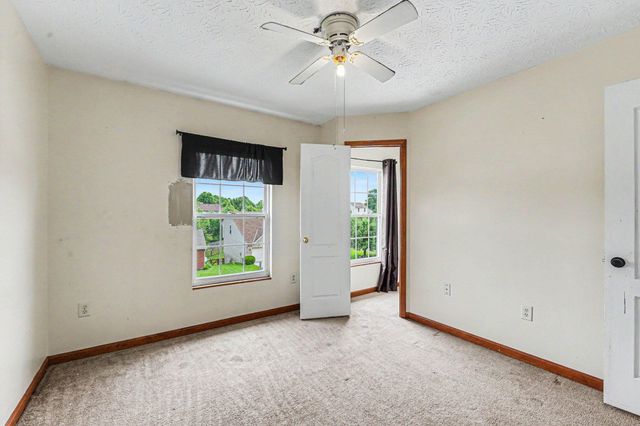 1023 Meadowbrook Court, Hebron, KY 41048