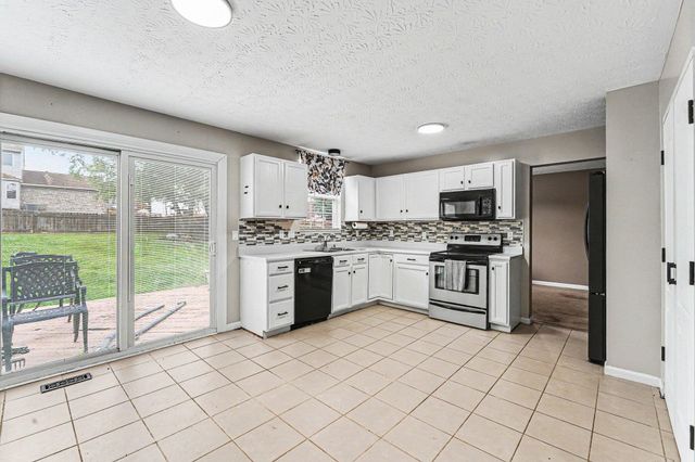 1023 Meadowbrook Court, Hebron, KY 41048