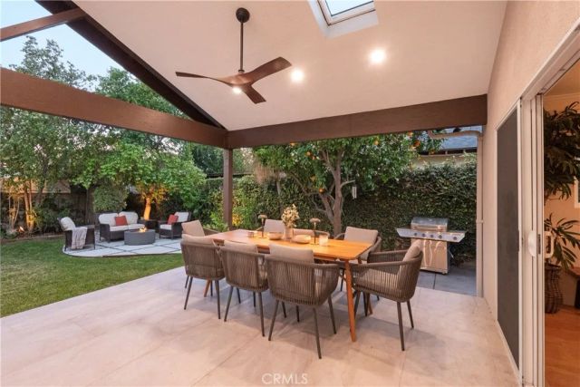 13744 Bessemer St, Valley Glen, CA 91401