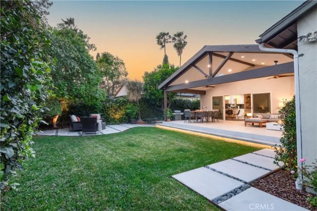 13744 Bessemer St, Valley Glen, CA 91401