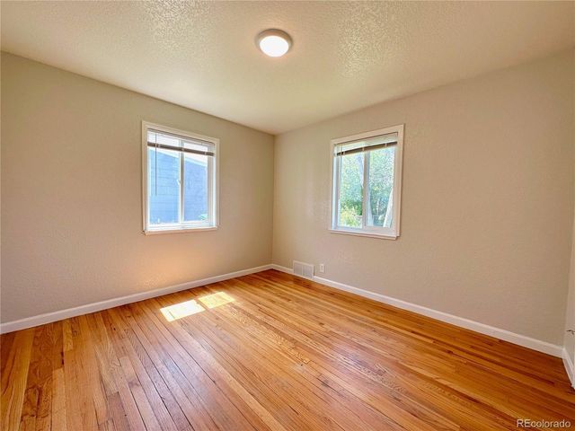 891 Lansing St, Aurora, CO 80010