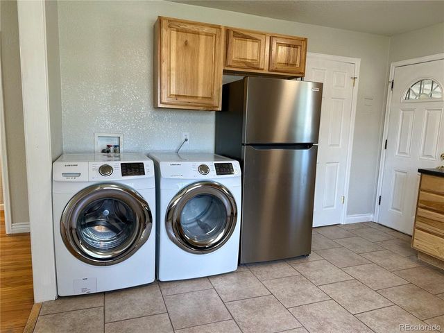 891 Lansing St, Aurora, CO 80010