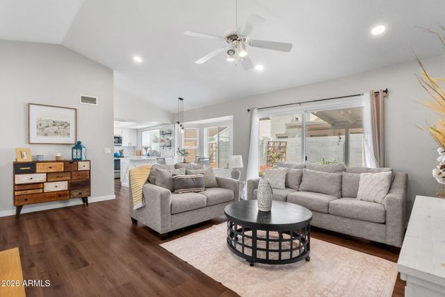 3310 E WESCOTT Drive, Phoenix, AZ 85050