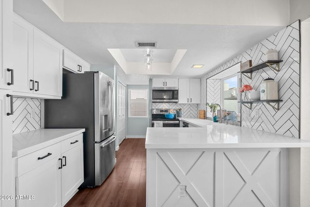 3310 E WESCOTT Drive, Phoenix, AZ 85050