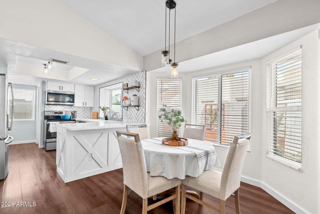 3310 E WESCOTT Drive, Phoenix, AZ 85050