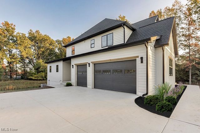 29549 N Hilltop Road, Orange, OH 44022