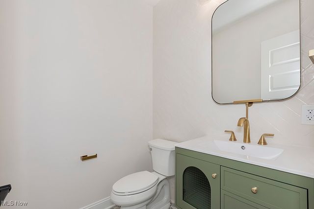 29549 N Hilltop Road, Orange, OH 44022