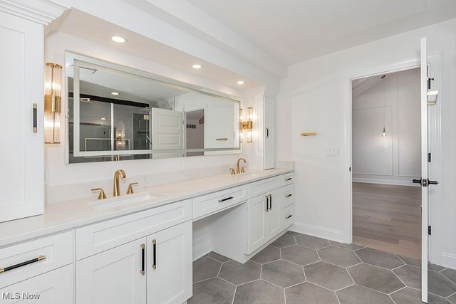 29549 N Hilltop Road, Orange, OH 44022