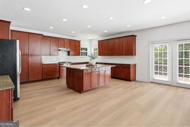5025 Shelbourne Drive, Cumming, GA 30041