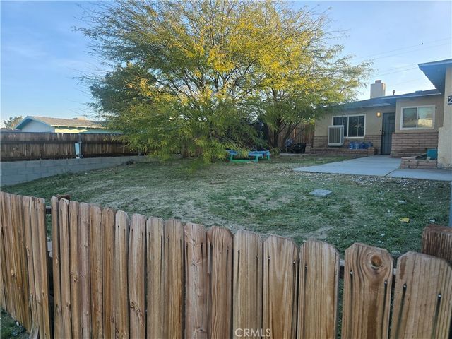 225 Woodham Avenue, Barstow, CA 92311