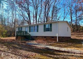 3355 Stony Brook Circle, Newton, NC 28658