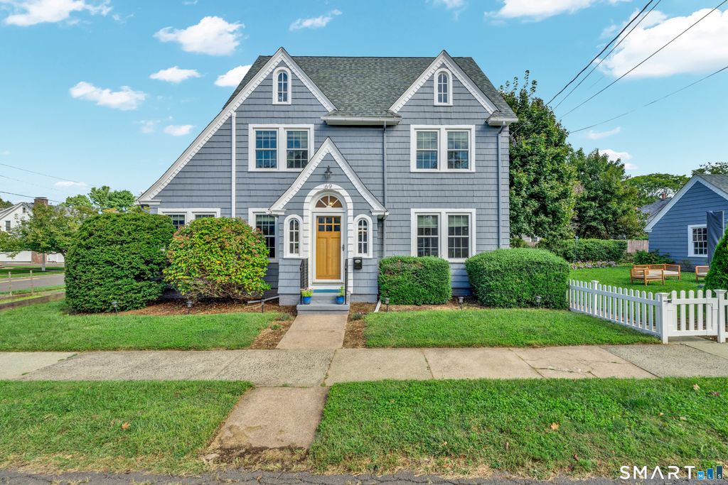 69 Ardmore Street, Hamden, CT 06517