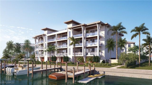 2020 GULF SHORE BLVD N PH - 403E, Naples, FL 34102