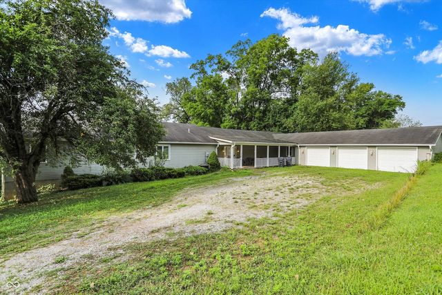 402 N Mohee Drive, Hartford City, IN 47348