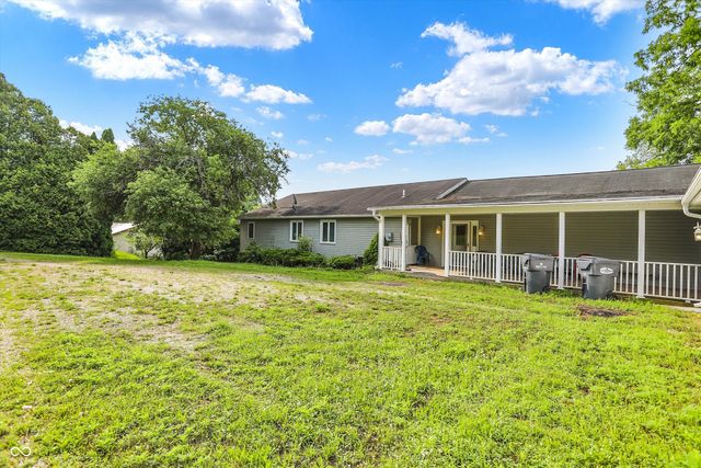 402 N Mohee Drive, Hartford City, IN 47348