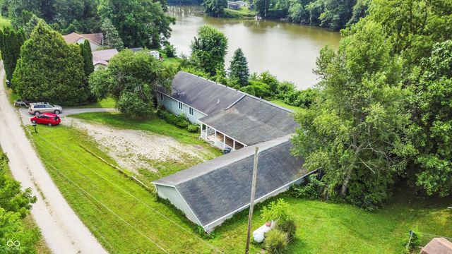 402 N Mohee Drive, Hartford City, IN 47348