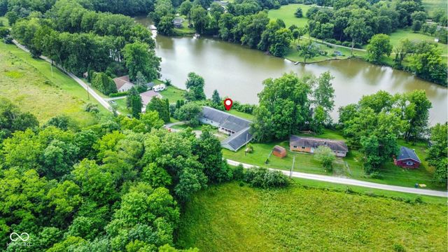 402 N Mohee Drive, Hartford City, IN 47348