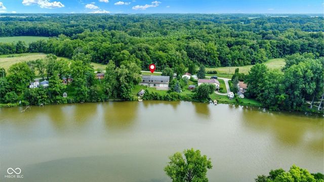 402 N Mohee Drive, Hartford City, IN 47348