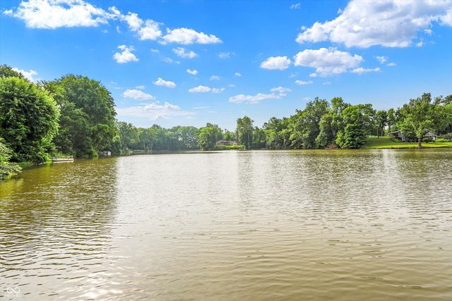 402 N Mohee Drive, Hartford City, IN 47348