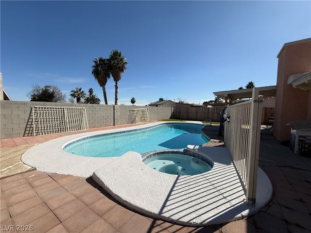 4754 El Pasada Lane, Las Vegas, NV 89121