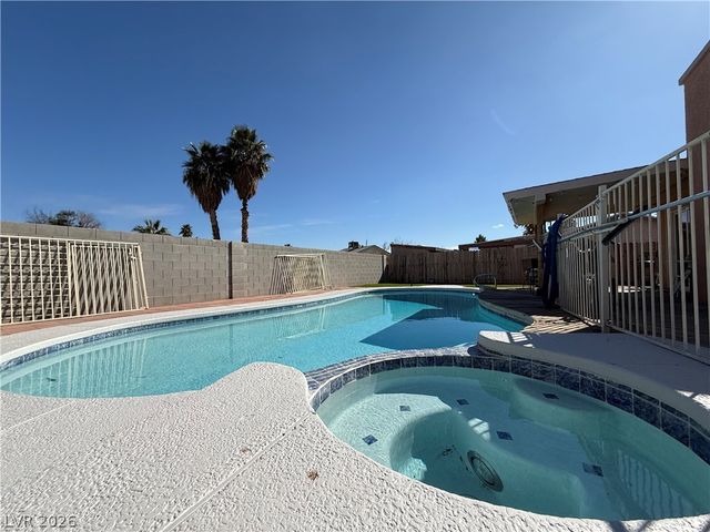 4754 El Pasada Lane, Las Vegas, NV 89121