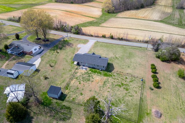 165 Robertson Ln, Danville, VA 24540