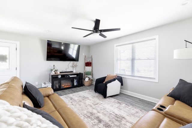 165 Robertson Ln, Danville, VA 24540