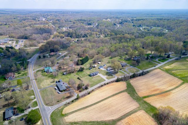 165 Robertson Ln, Danville, VA 24540