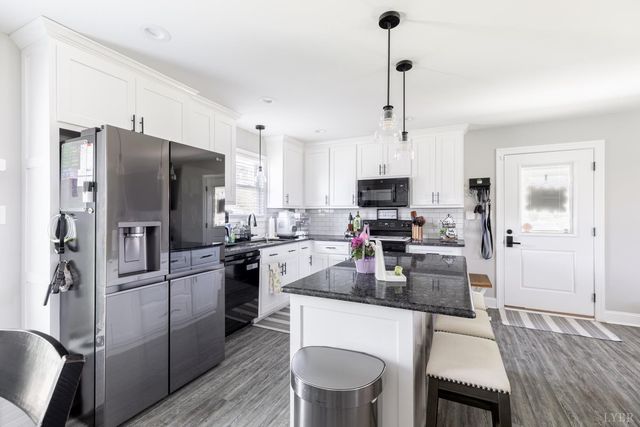 165 Robertson Ln, Danville, VA 24540