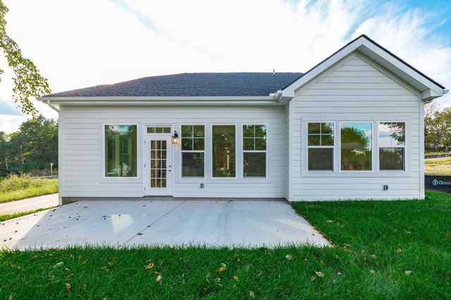 241 Crown Gardens Ct, Hermitage, TN 37076