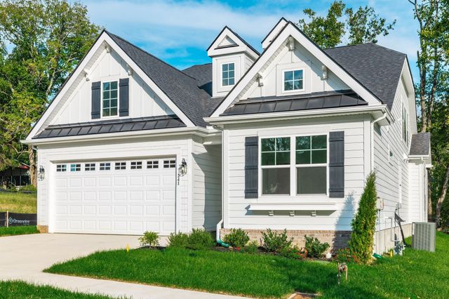 241 Crown Gardens Ct, Hermitage, TN 37076