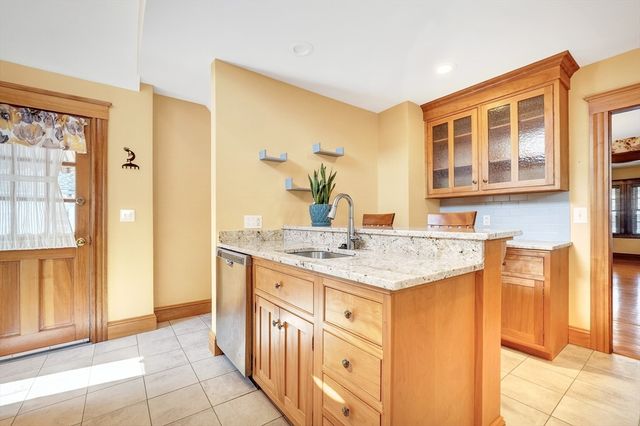 12 Brier Rd, Boston, MA 02132