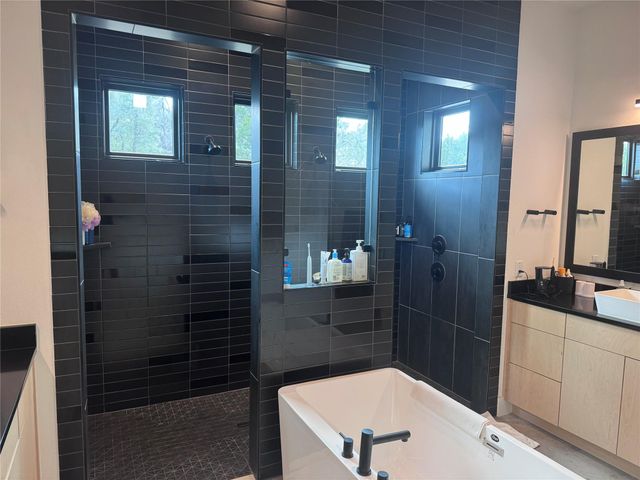 234 Campolina LN, Driftwood, TX 78619