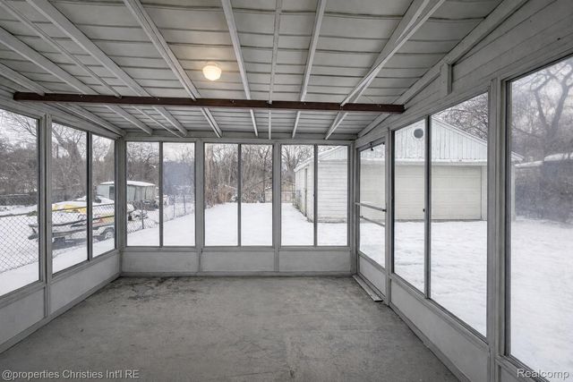 146 W Beverly Avenue, Pontiac, MI 48340