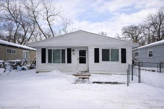 146 W Beverly Avenue, Pontiac, MI 48340