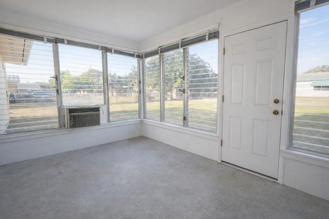 116 NE Entrada Avenue, Port St. Lucie, Port St Lucie, FL 34952