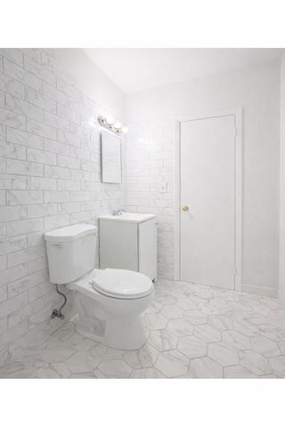 116 NE Entrada Avenue, Port St. Lucie, Port St Lucie, FL 34952